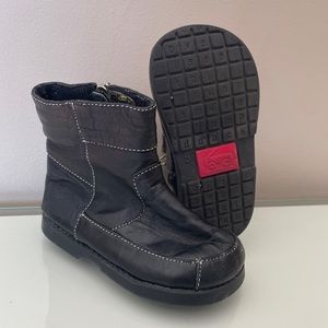 See Kai Run Baby Booties Soft with Zipper Side Black First Walking Shoes Size 5